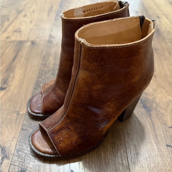 Bed Stu Onset Cobbler Series Peep Toe Bootie size 6 - Picture 2 of 8